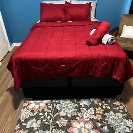 Fidelia Garnet Room, Queen Bed Minutes From Newark Liberty International Airport And Newark Penn Station Exterior foto